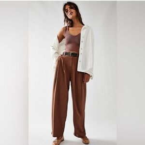 Free People Pleated Calla Trousers Linen Blend High-Rise. Size 0
